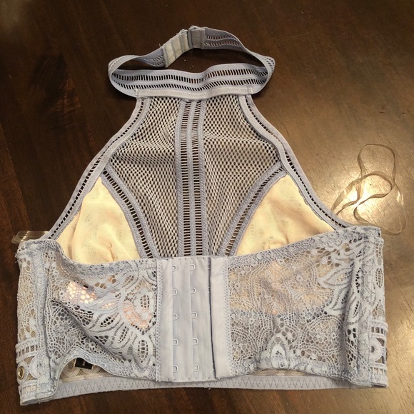 Very Sexy Highneck Bralette - Picture 2 of 3